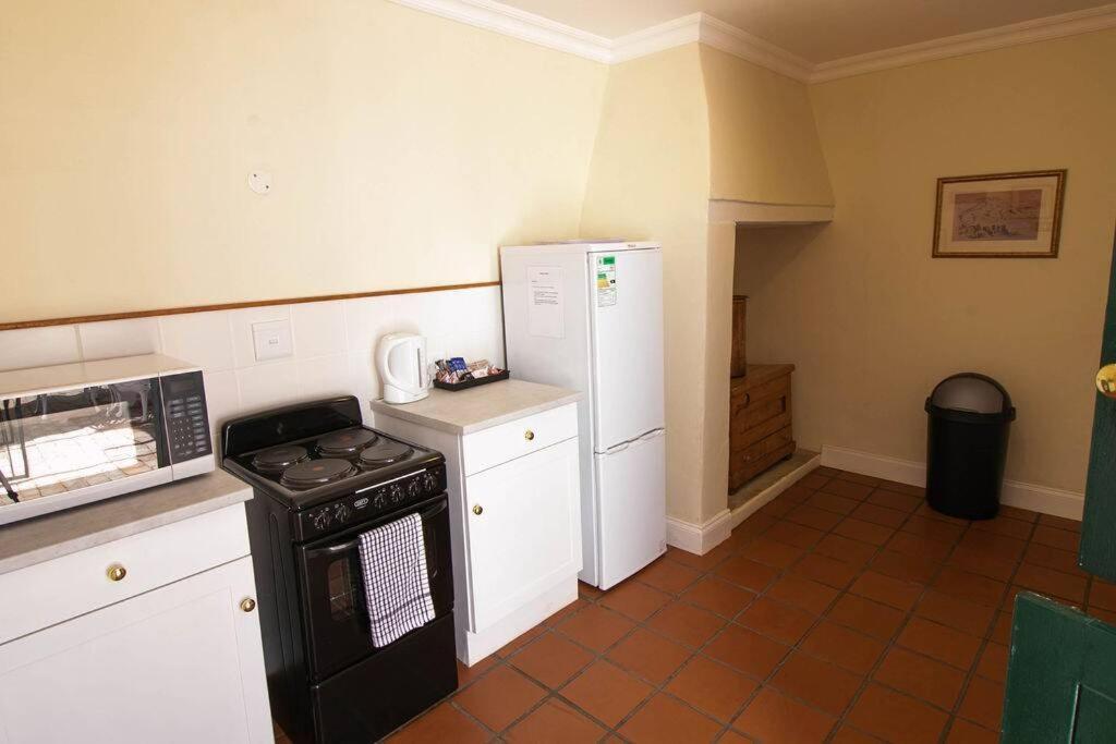 De Kothuize 7 Apartman Graaff-Reinet Kültér fotó